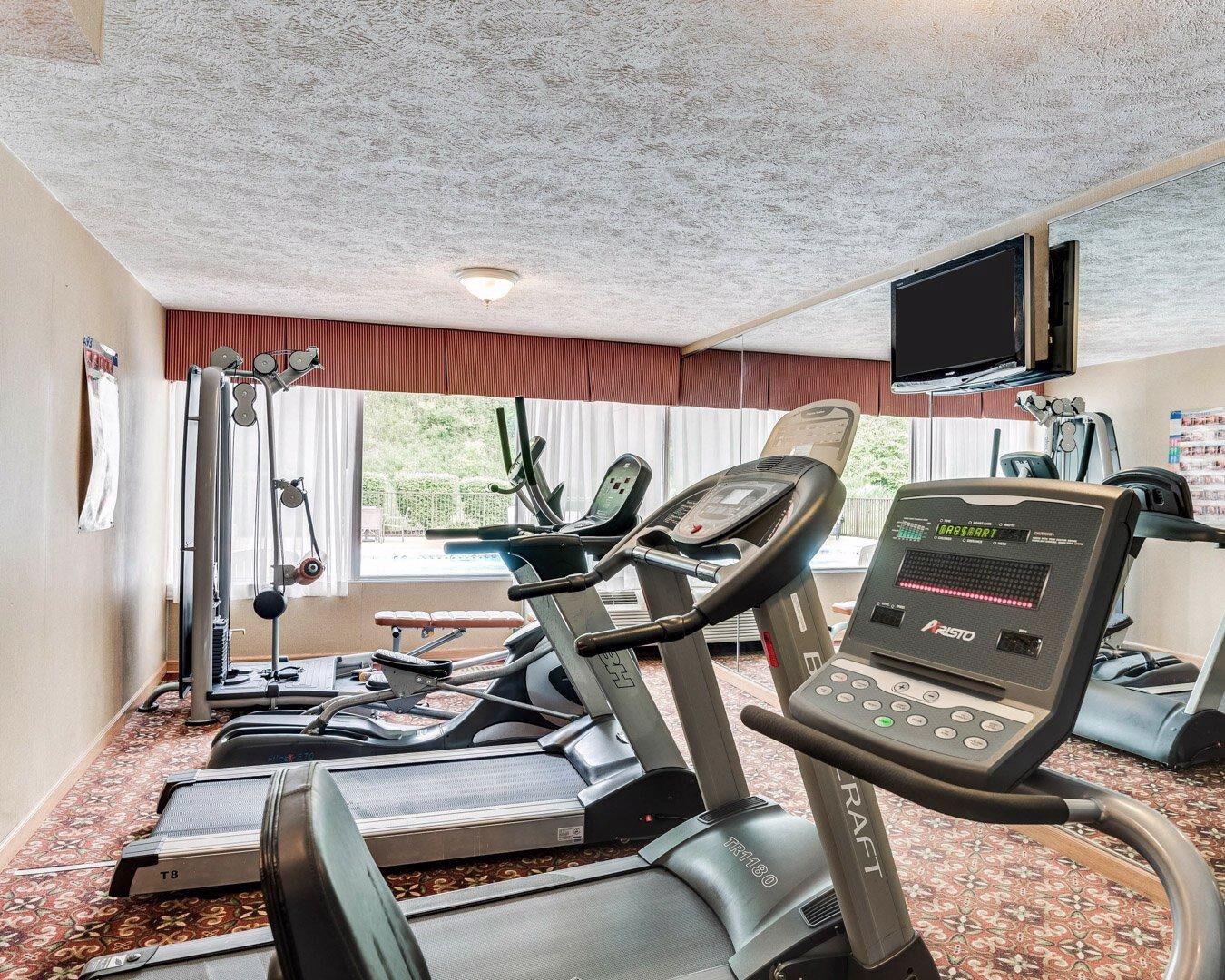 Clarion Inn Fairmont Esterno foto